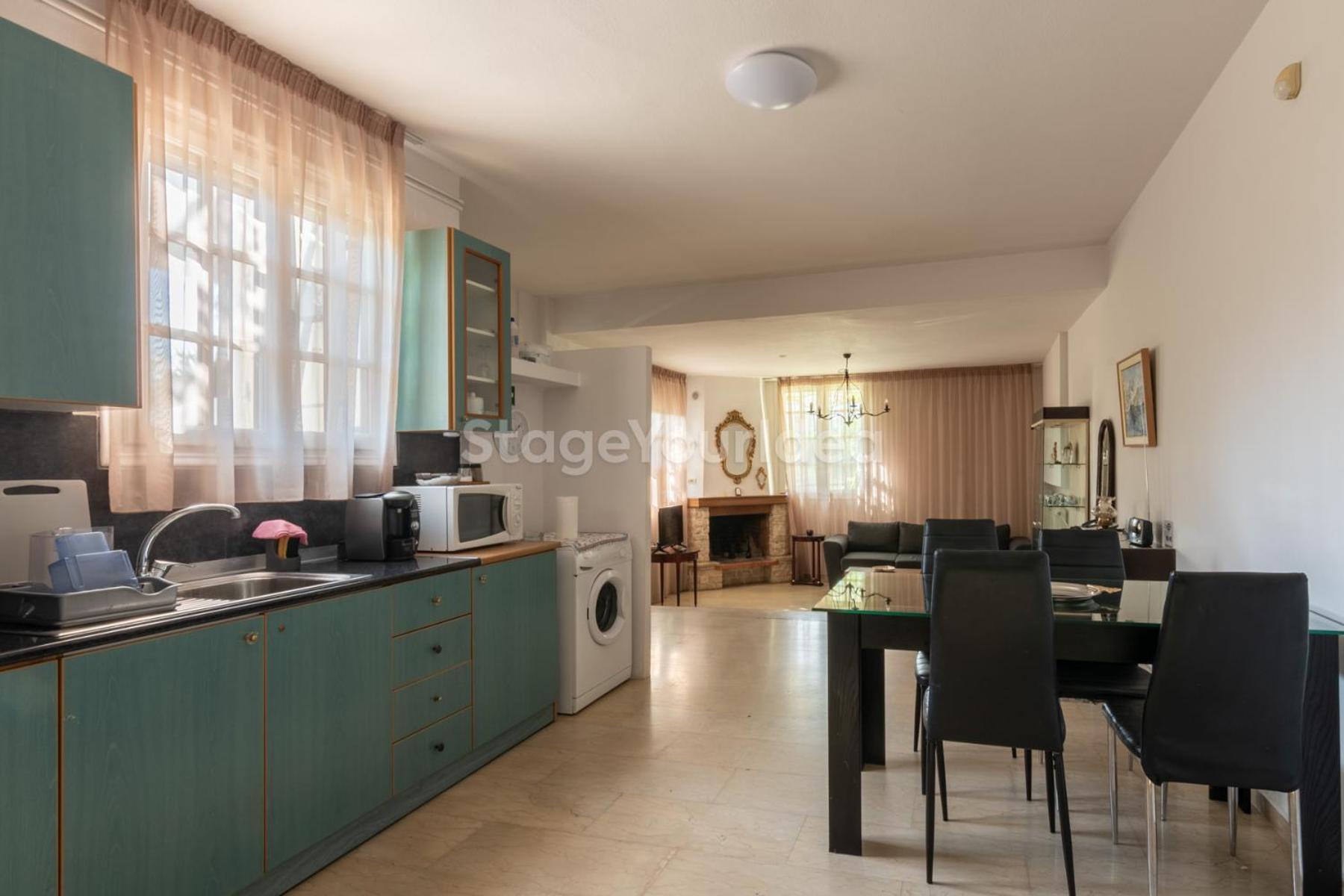Traditional With Garden, Also For Gatherings ,15 Minutes From Airport Thessalonique